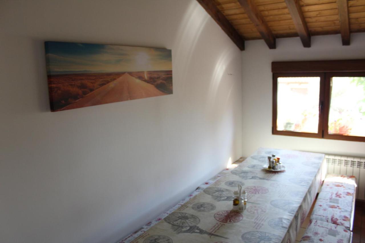 Albergue Vive Tu Camino Reliegos Exteriör bild