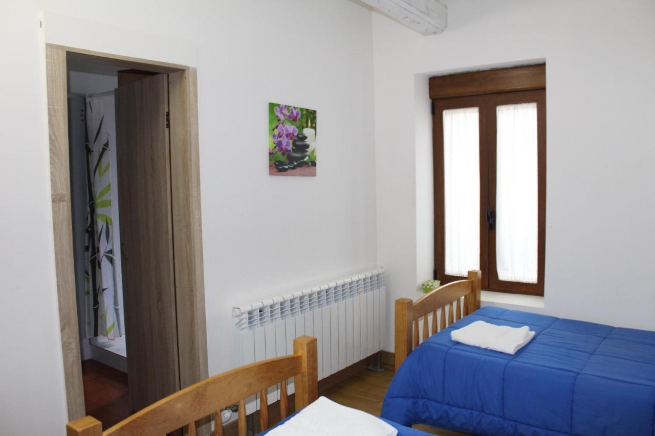 Albergue Vive Tu Camino Reliegos Exteriör bild